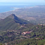 Convento Carmelita del Desierto de las Palmas y Castillo de Montornés